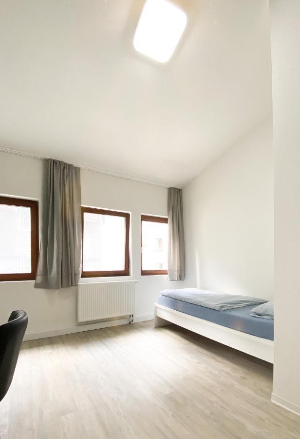 Traumhaftes Privatzimmer In Karlsruhe Bagian luar foto