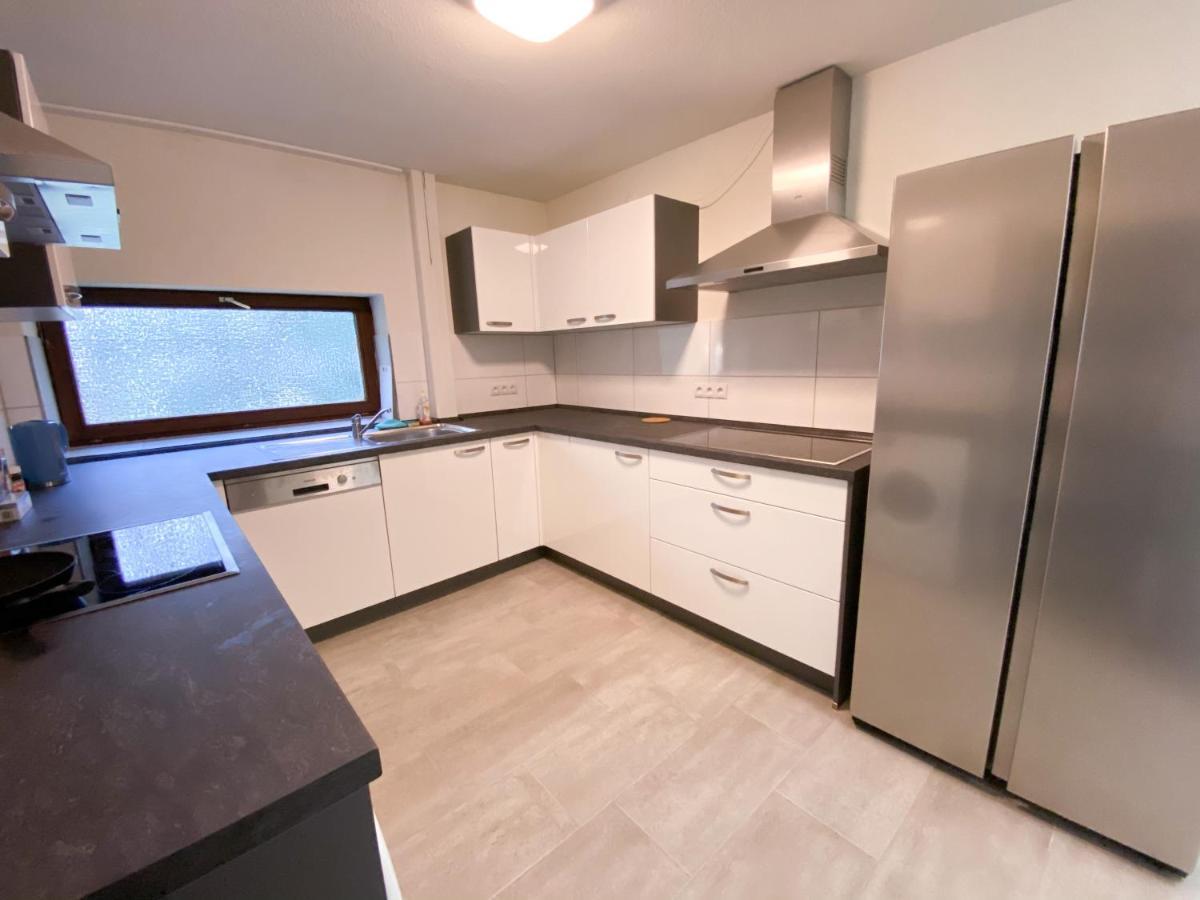Traumhaftes Privatzimmer In Karlsruhe Bagian luar foto