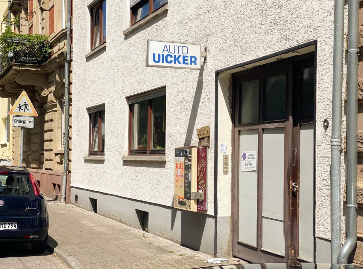 Traumhaftes Privatzimmer In Karlsruhe Bagian luar foto