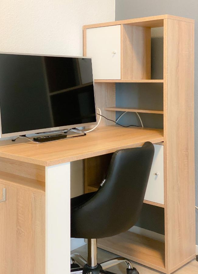 Traumhaftes Privatzimmer In Karlsruhe Bagian luar foto