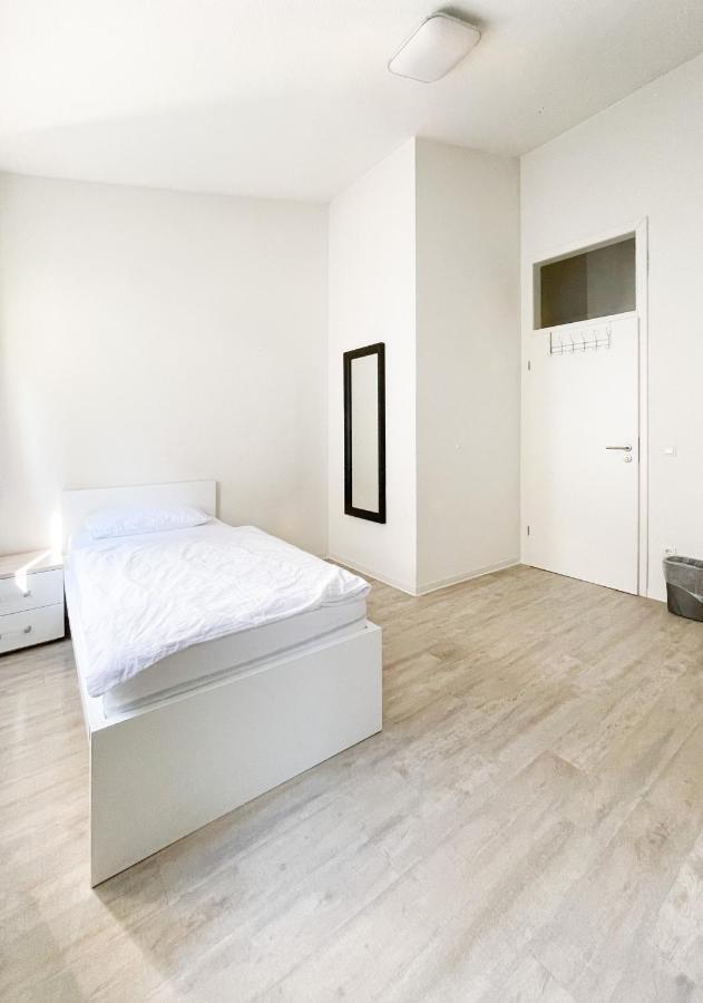 Traumhaftes Privatzimmer In Karlsruhe Bagian luar foto